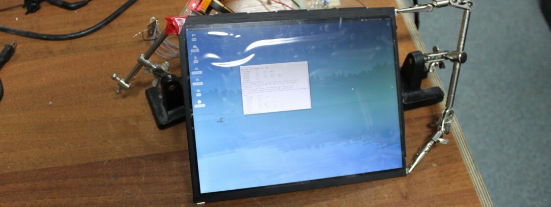 Hacker costruisce un PC con Display Retina utilizzando lo schermo dell’iPad