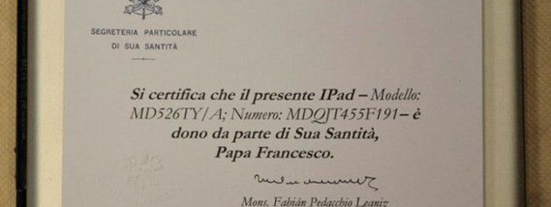 Venduto a $30,500 l’iPad di Papa Francesco