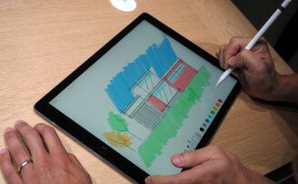 Sviluppatori iOS: le politiche dell’App Store rendono improbabile lo sviluppo di molte applicazioni per iPad Pro