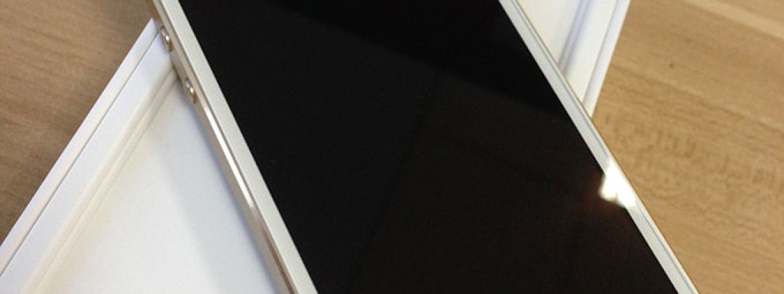 Il lato oscuro della fila per l’iPhone 5S | Video